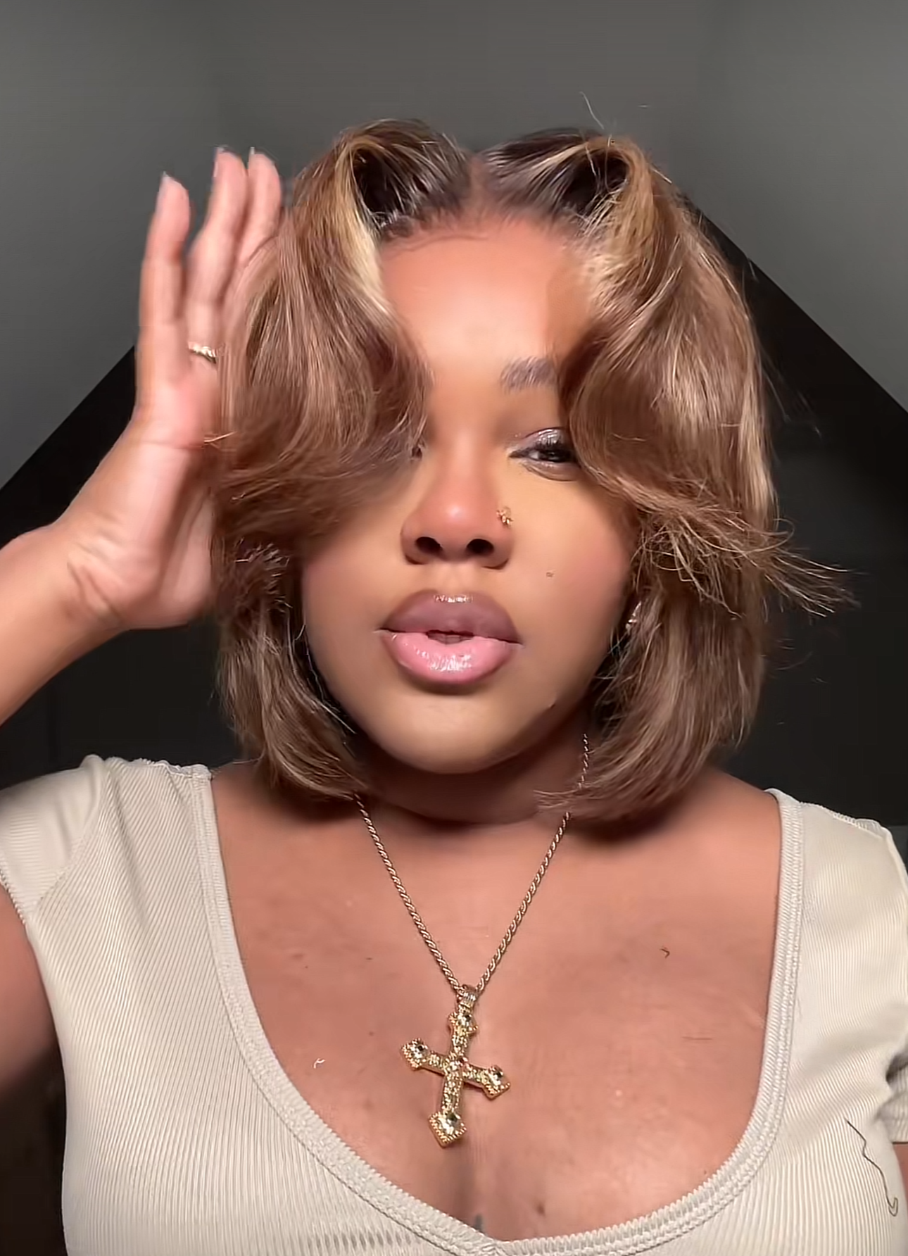 Luv me blonde highlight glueless Bob wig